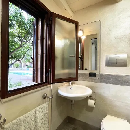 Minoa Relax Guest house *